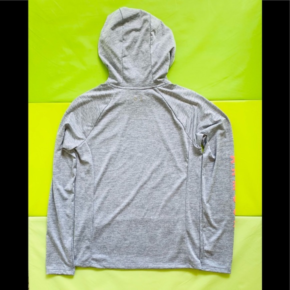 NEW Under Armour Heatgear Hoodie Loose Women’s XS - Picture 2 of 6